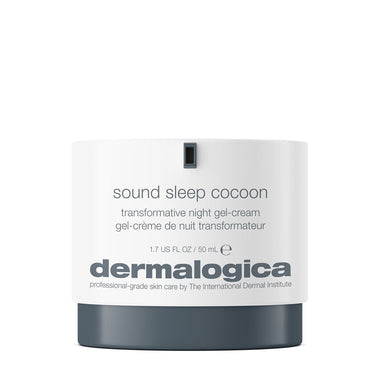 Ein weißer Behälter mit 50 ml (1,7 fl oz) der transformativen Nachtgelcreme „Sound Sleep Cocoon | Nachtpflege“ von , die die Hauterneuerungsprozesse unterstützt.