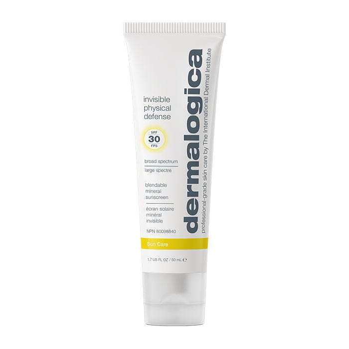 Tube der Invisible Physical Defense Sonnencreme mit SPF 30 auf weißem Hintergrund.
