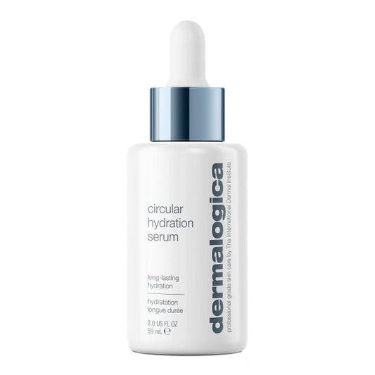 El Sérum Hidratante Circular Dermalogica, enriquecido con ácido hialurónico, está disponible en un frasco blanco de 59 ml con tapón cuentagotas plateado. Proporciona una hidratación duradera y favorece el ciclo de hidratación natural de la piel.