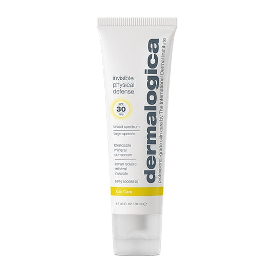 Tube der Invisible Physical Defense Sonnencreme mit SPF 30 auf weißem Hintergrund.